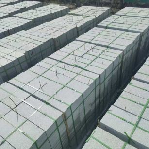 齐齐哈尔 芝麻白1.8公分火烧300*600地铺，清仓大甩卖