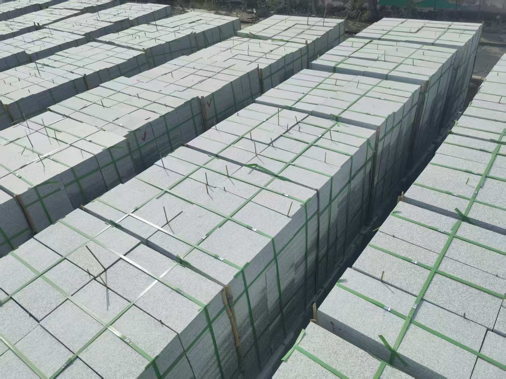 齐齐哈尔 芝麻白1.8公分火烧300*600地铺，清仓大甩卖