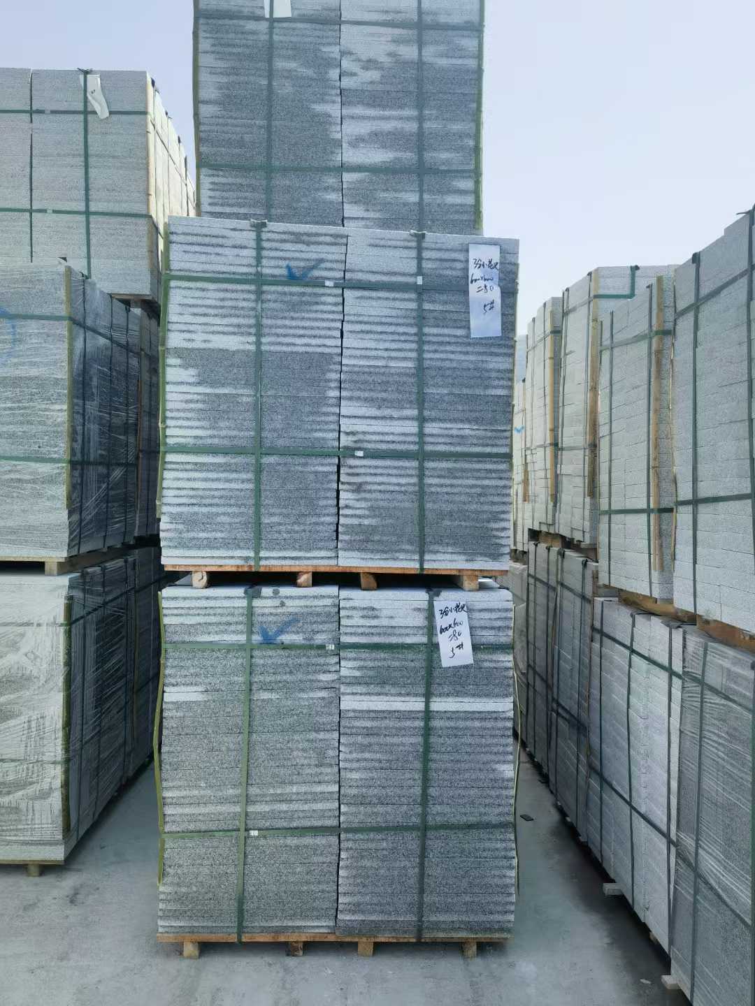 齐齐哈尔芝麻白地铺成品
