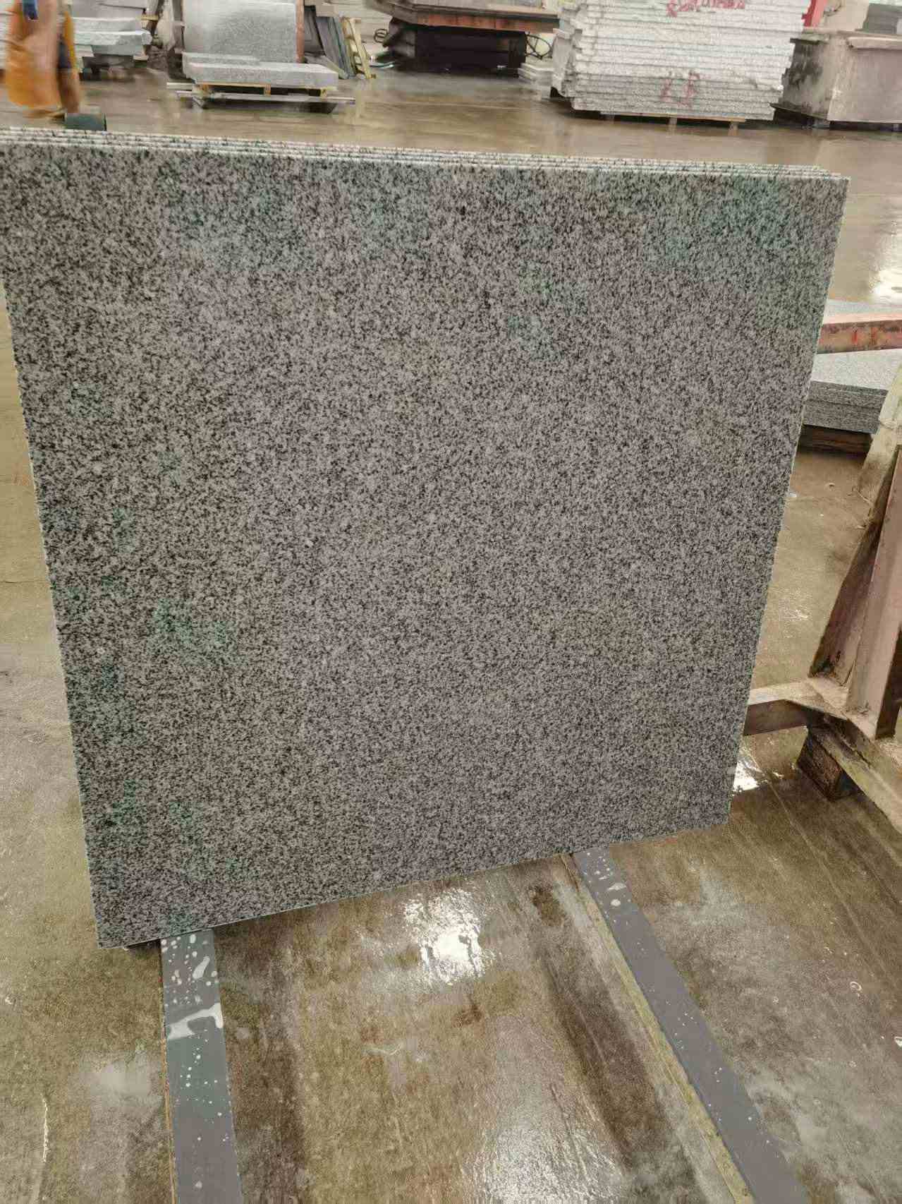 齐齐哈尔 芝麻白光面900*900，高地铁标准